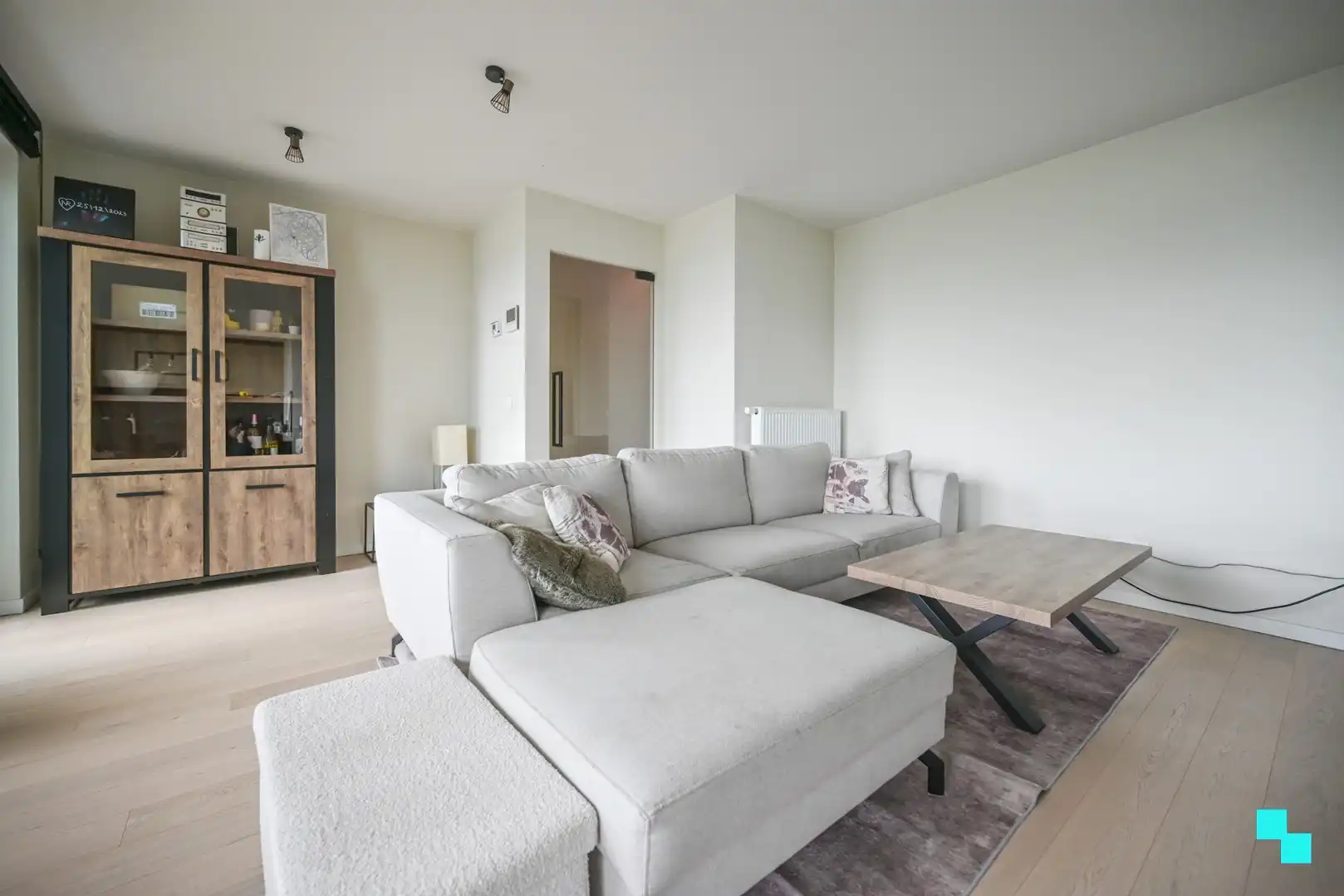 Nieuwbouw tweeslaapkamerappartement met garagebox in centrum Lendelede foto 4
