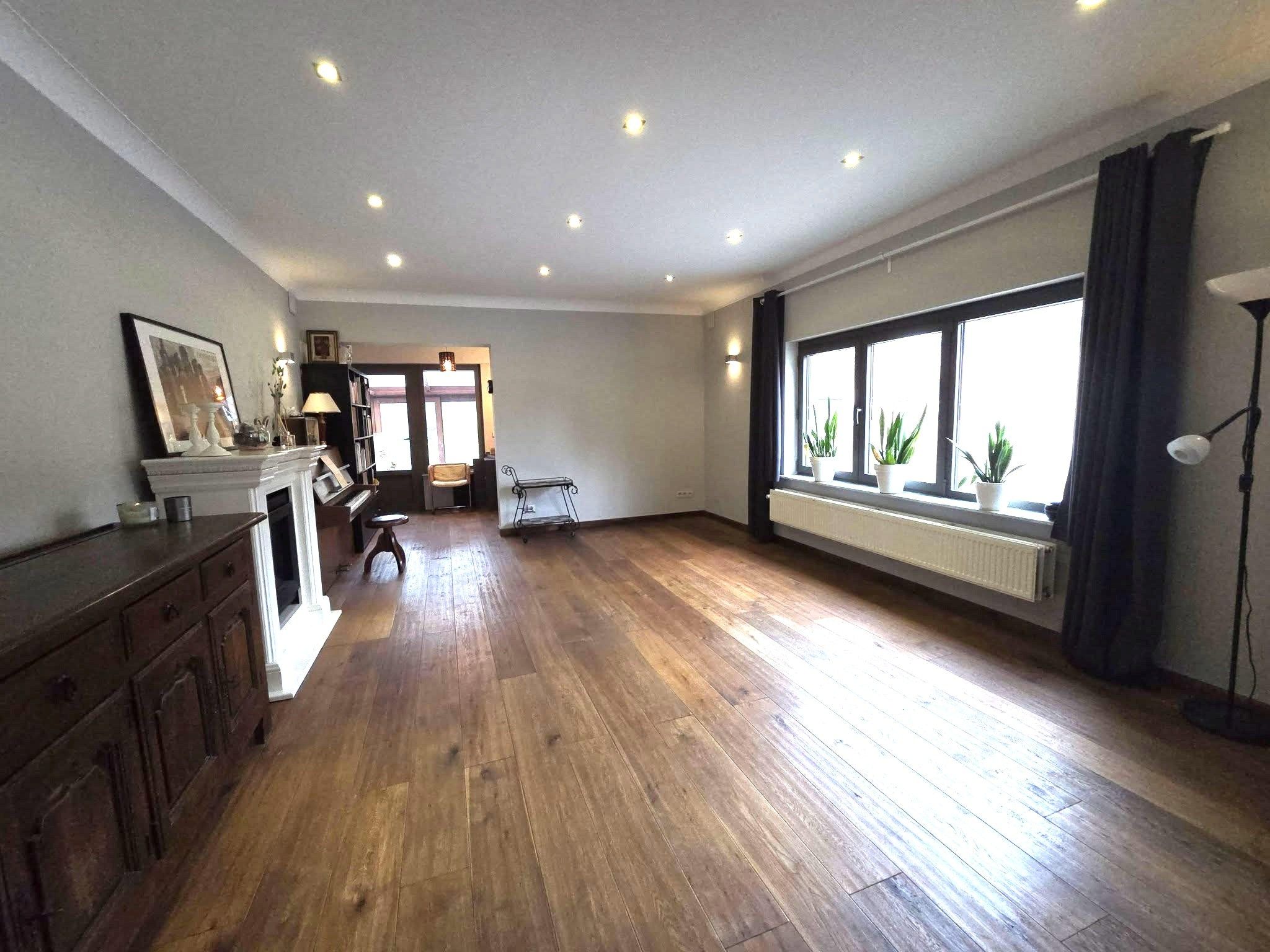 Half open bebouwing...op 't Pleintje in Perk... foto 7