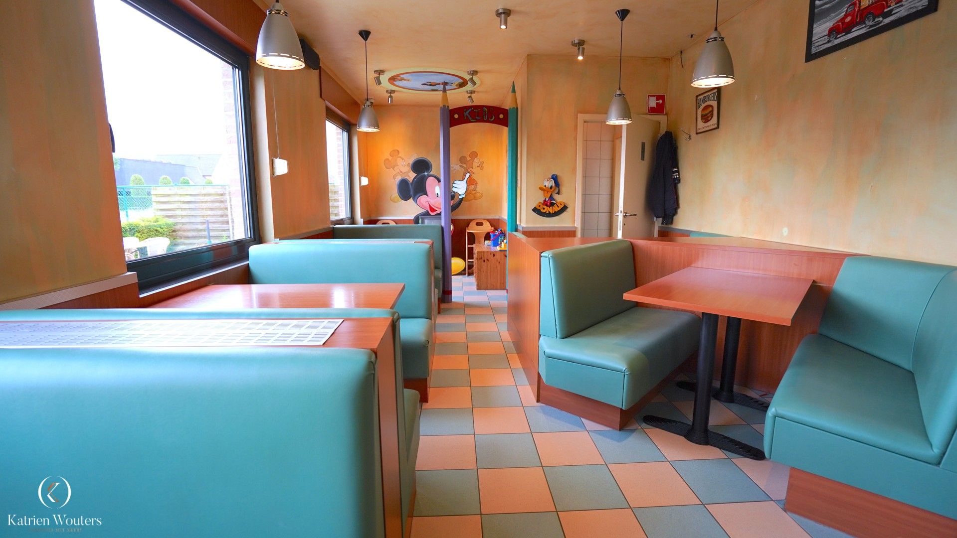 Ruime woning met veel potentieel foto 6