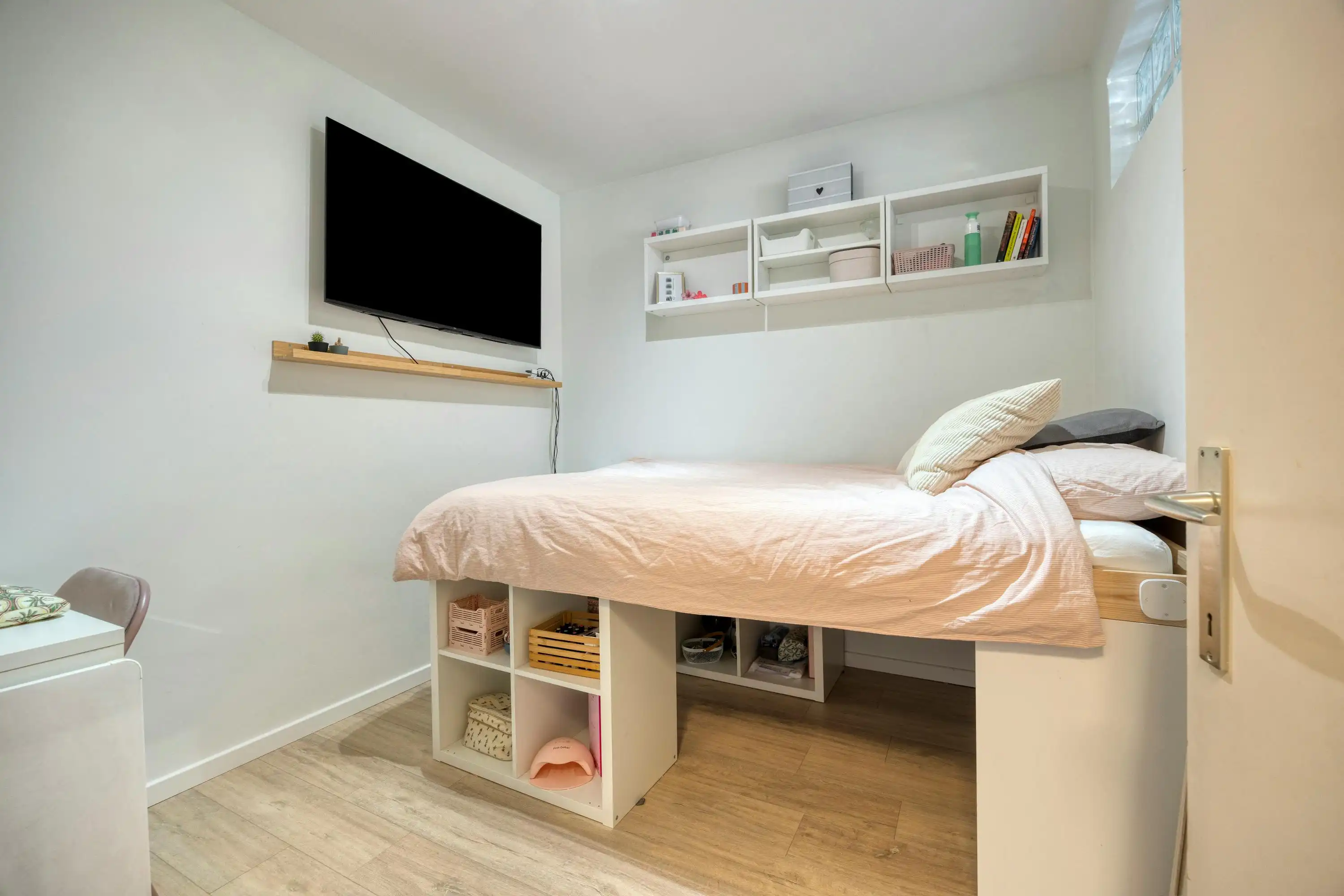 Lichtrijk appartement met garage op toplocatie in Brasschaat foto 13