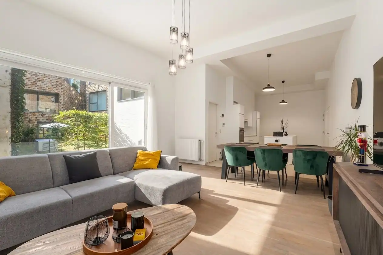 Klassevol appartement met ruim terras en tuintje in hartje Brugge  foto 3