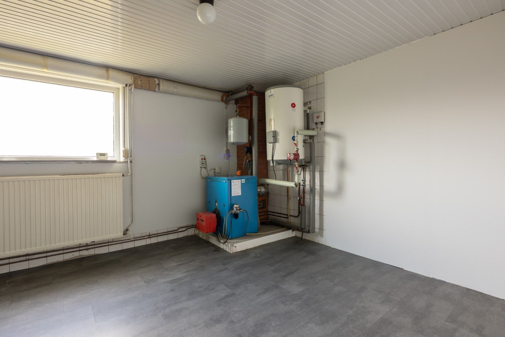 Ruime woning met vrij zicht te koop! foto 16