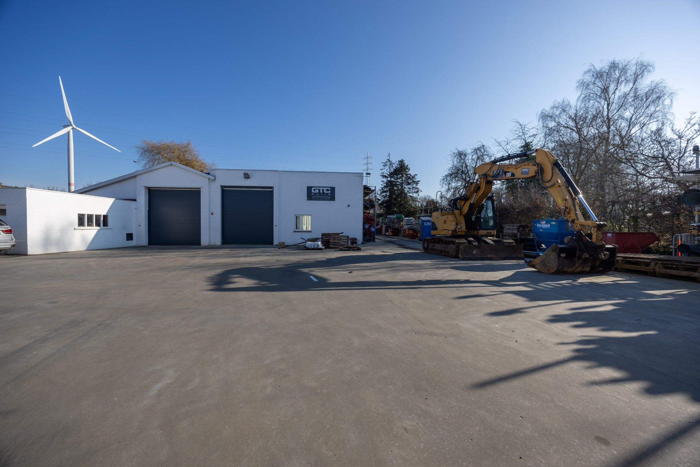 KMO GEBOUW OP 2890 M² foto 25