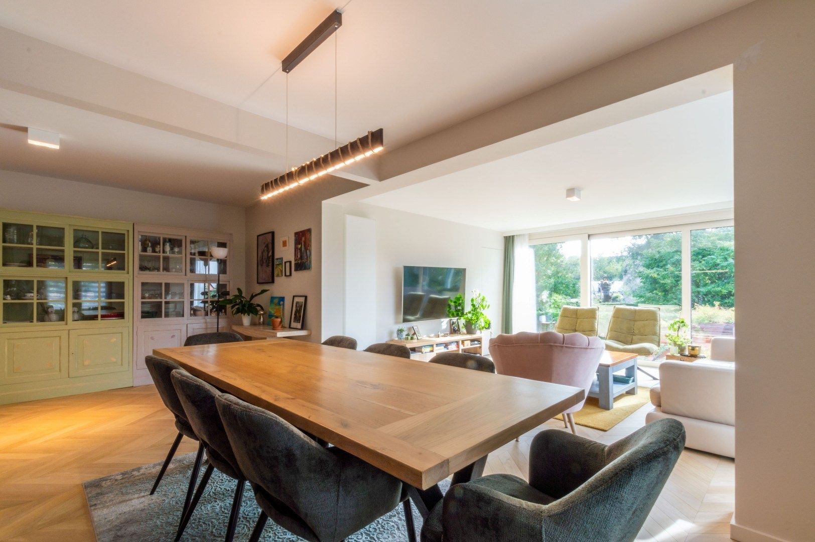 RUIME, INTEGRAAL VERNIEUWDE VILLA ! foto 5