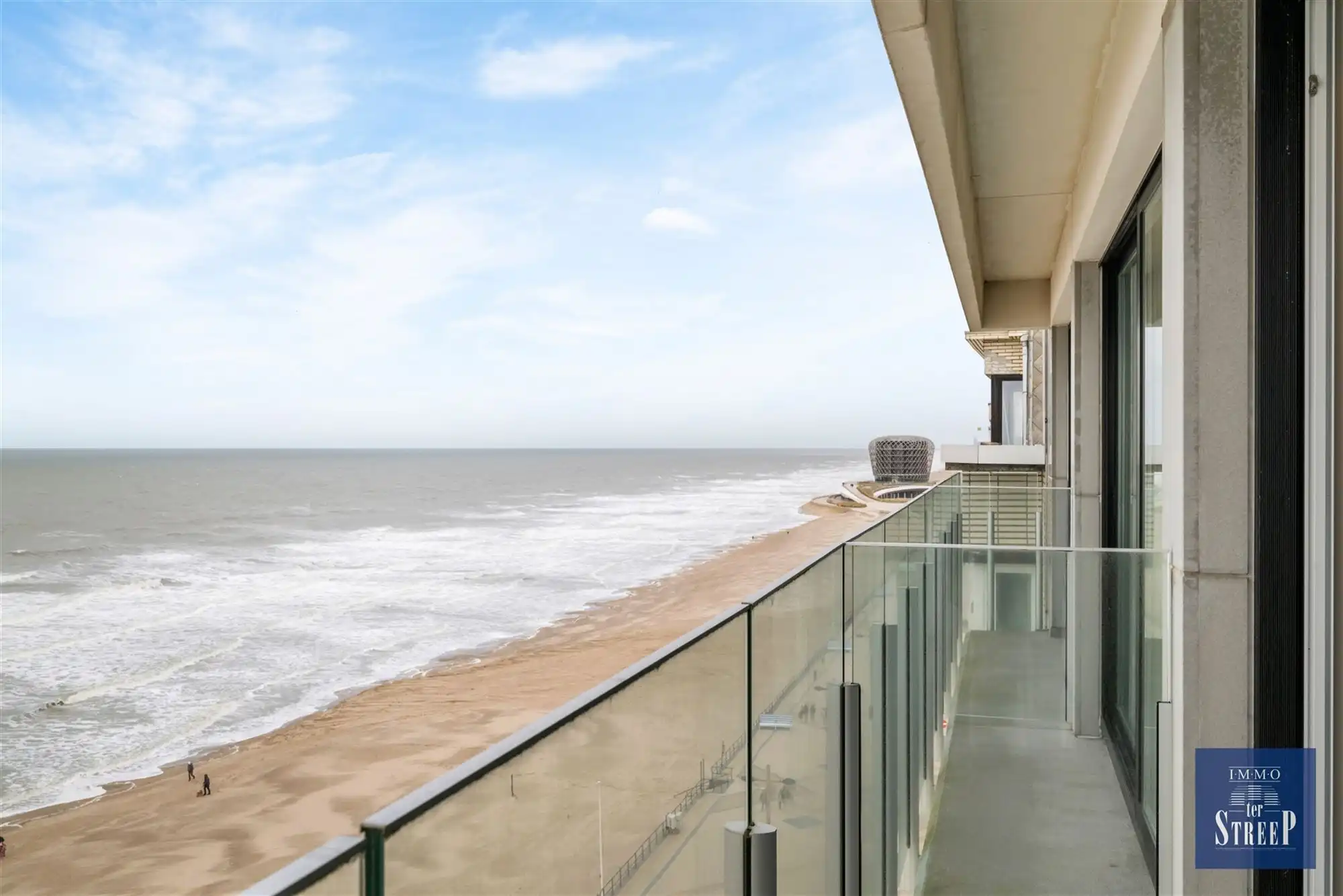 Appartement met 2 slaapkamers op de zeedijk van Middelkerke foto 6