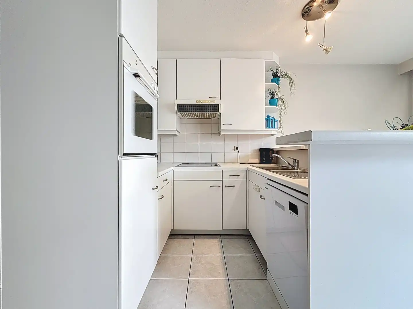 Ruime studio met aparte slaaphoek foto 4