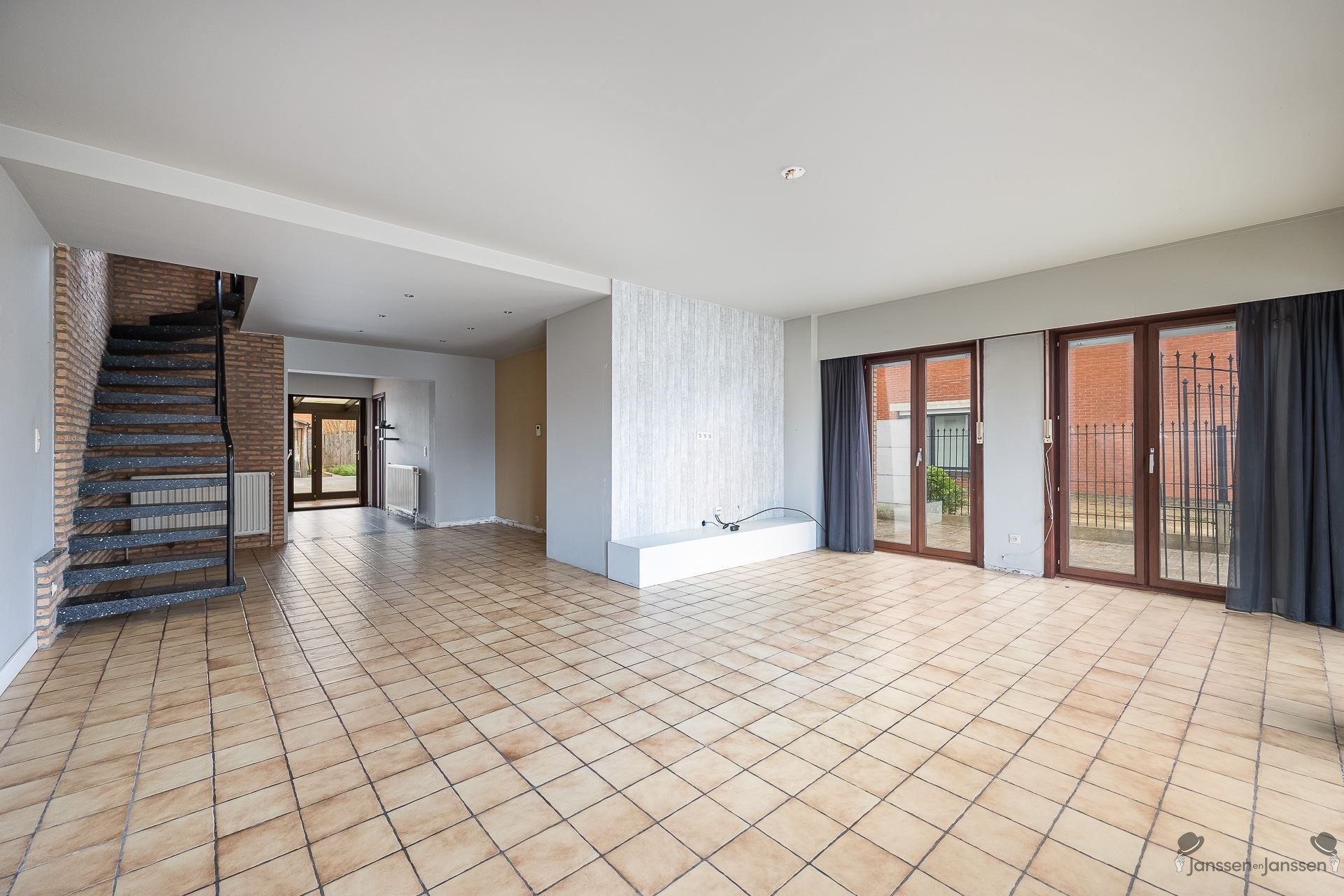 Charmante woning HOB met 3 slaapkamers, aparte garage op een perceel van 433m² te Rillaar. foto 2
