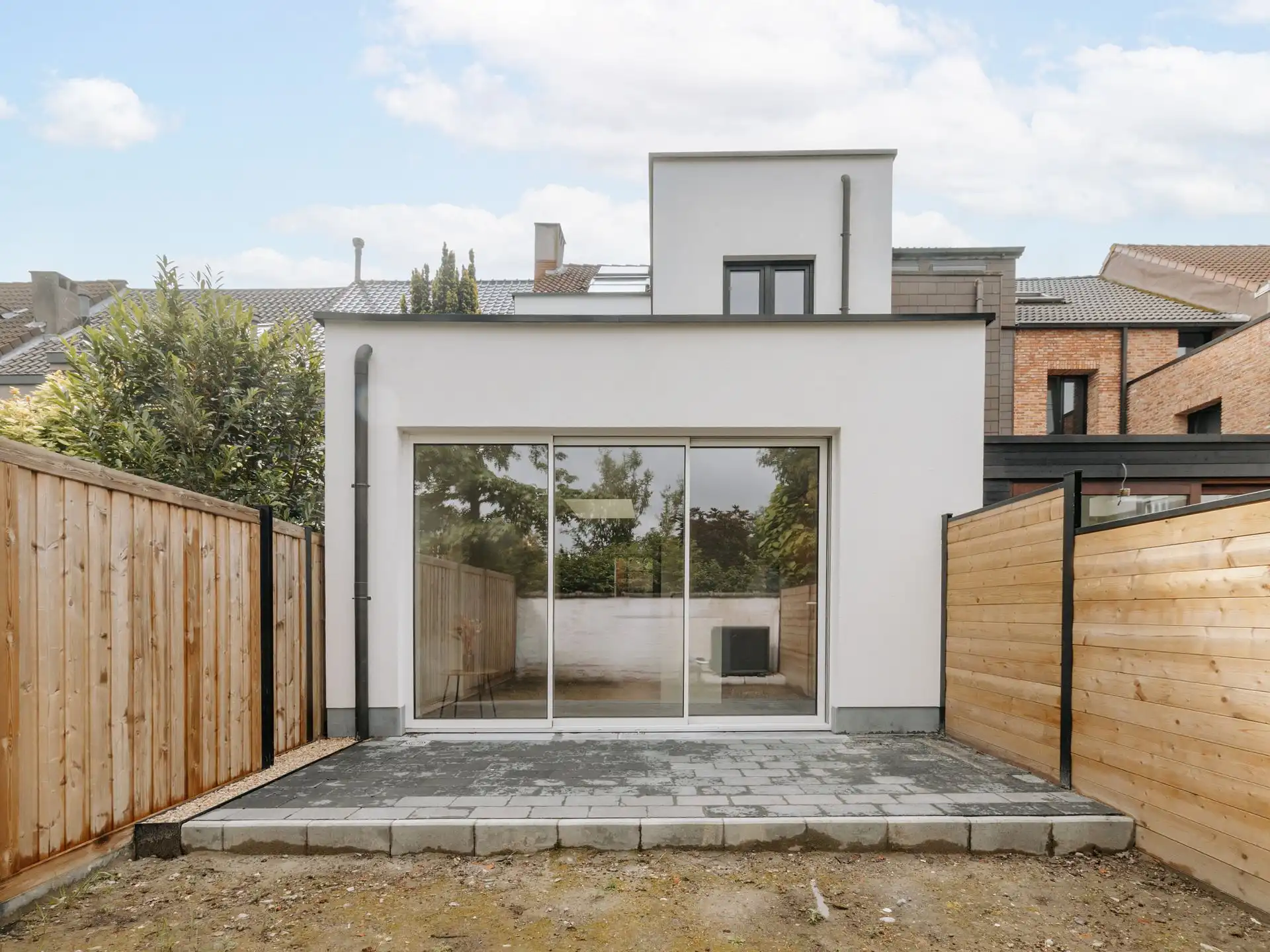 Prachtig gerenoveerde woning met 3 slaapkamers en tuin foto 19