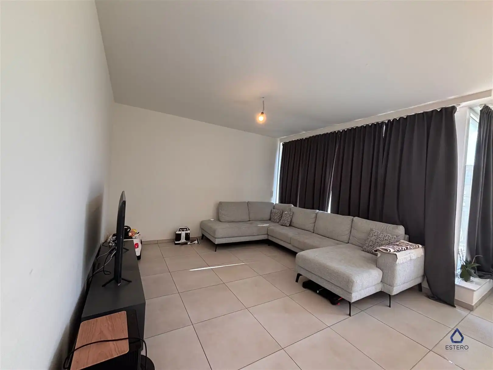 Modern 2-slaapkamerappartement met terras en zicht op groen foto 3