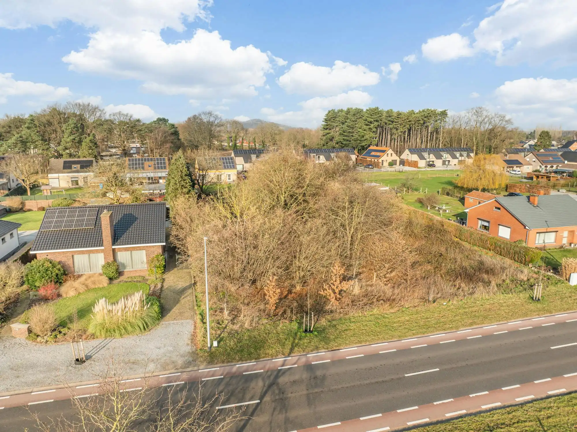 Ruime bouwgrond voor open bebouwing op toplocatie nabij Beringen foto 5