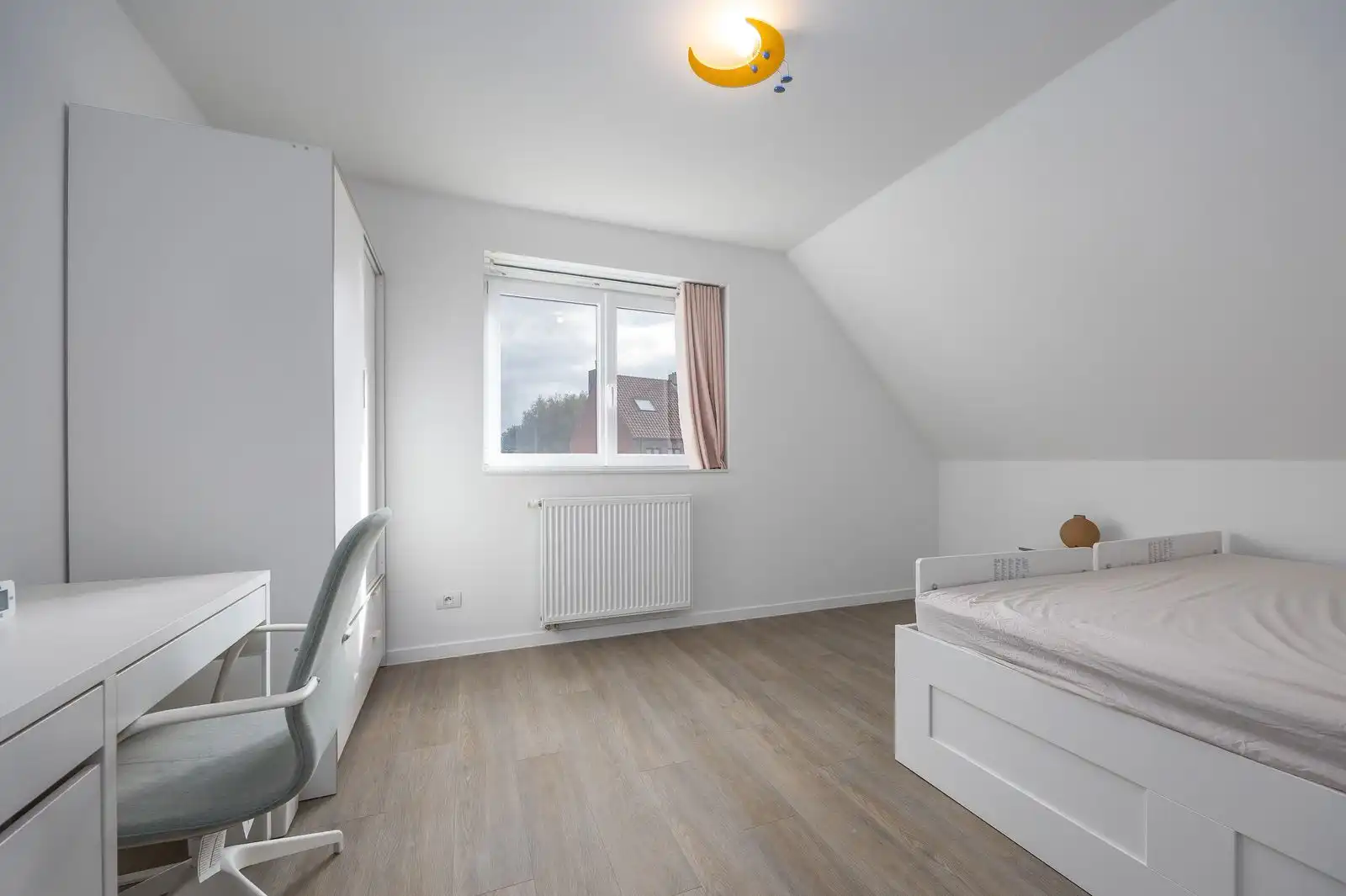 Recente vrijstaande villa op een royaal perceel (1044 m2) foto 12