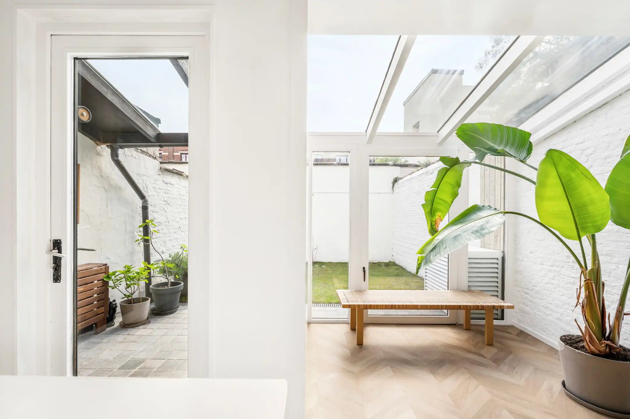 Instapklaar gelijkvloers met tuin op topligging foto 5