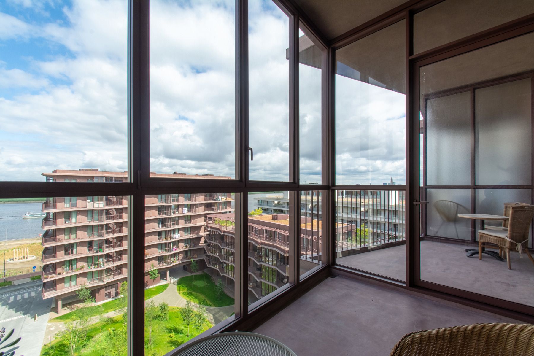 Lichtrijke studio met terras dicht van de Schelde  foto 8