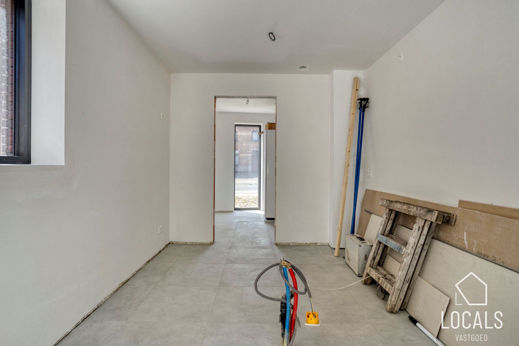 Ruime triplex-woning met 4 slaapkamers en 2 badkamers foto 8