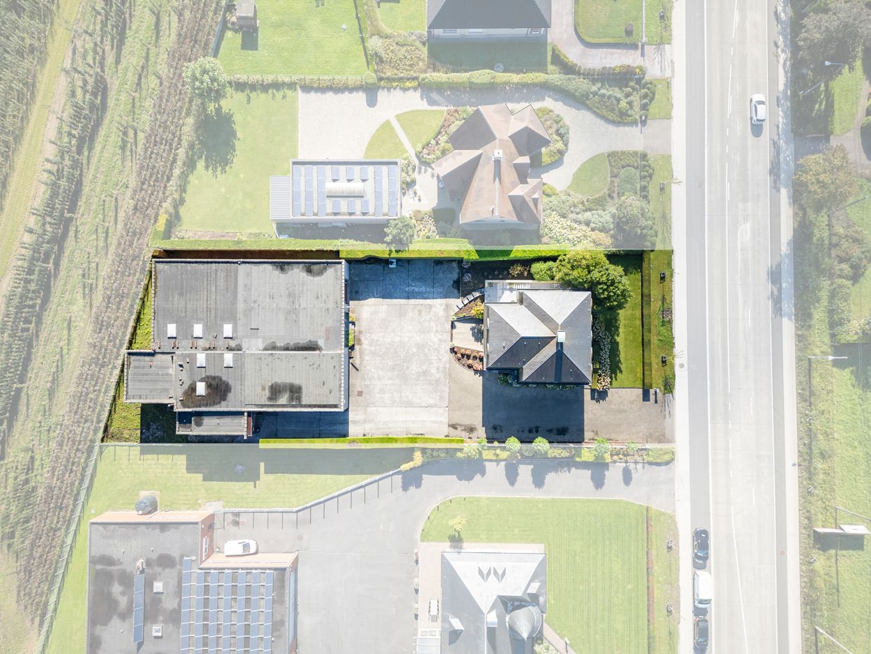 Statige woning met bedrijfsgebouw foto 34