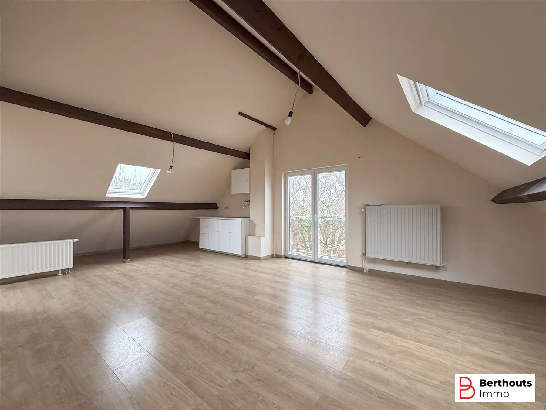 WONING MET 5/6 SLAAPKAMERS MET TUIN foto 13