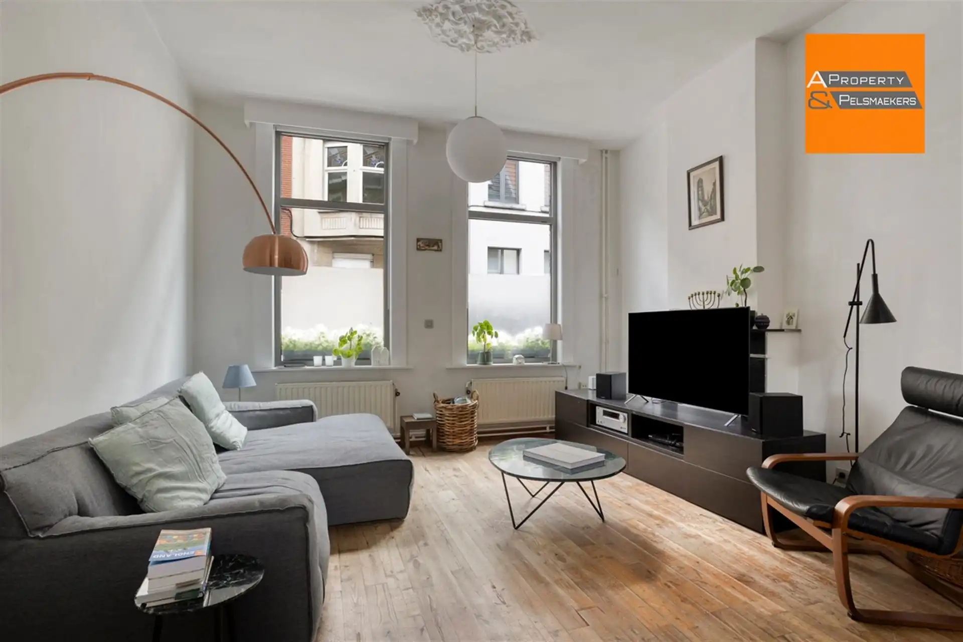 Karaktervolle herenwoning met stadkoer foto 3