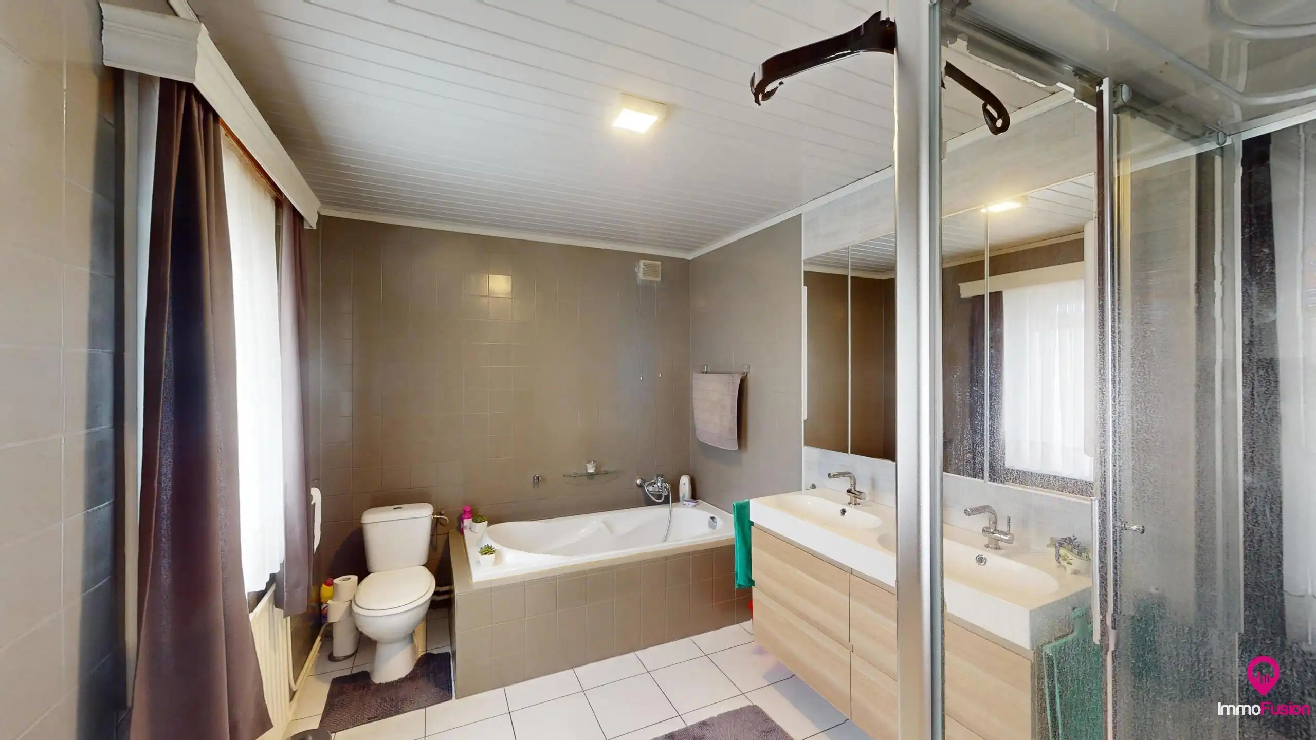 Danszaal 600m² + vergunde woonst in het bruisende Zonhoven! foto 21