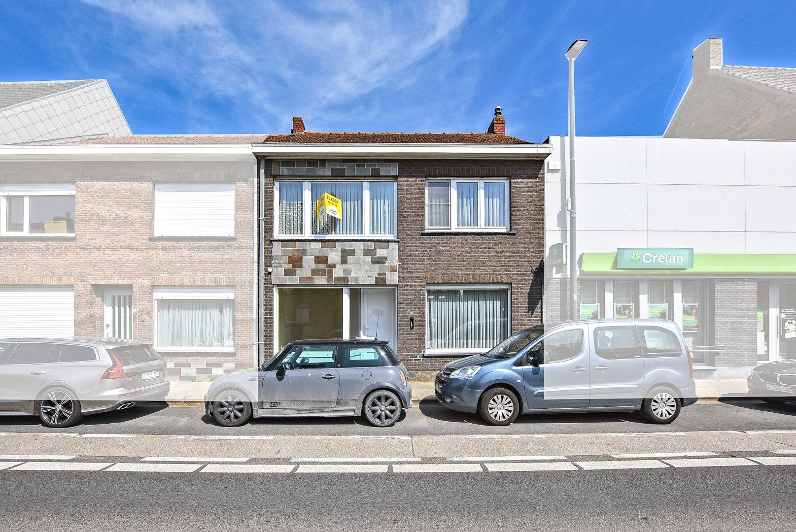 Gezinswoning met 3 slaapkamers en tuin te Diksmuide! foto {{pictureIndex}}
