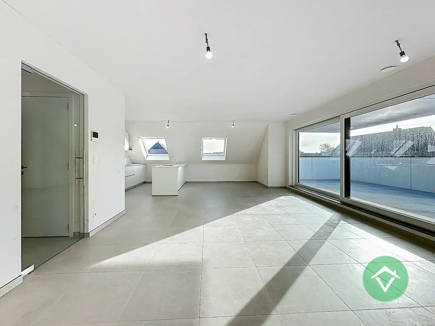 Nieuwbouwappartement met 2 slaapkamers en 1 terras in centrum Koekelare  foto 6