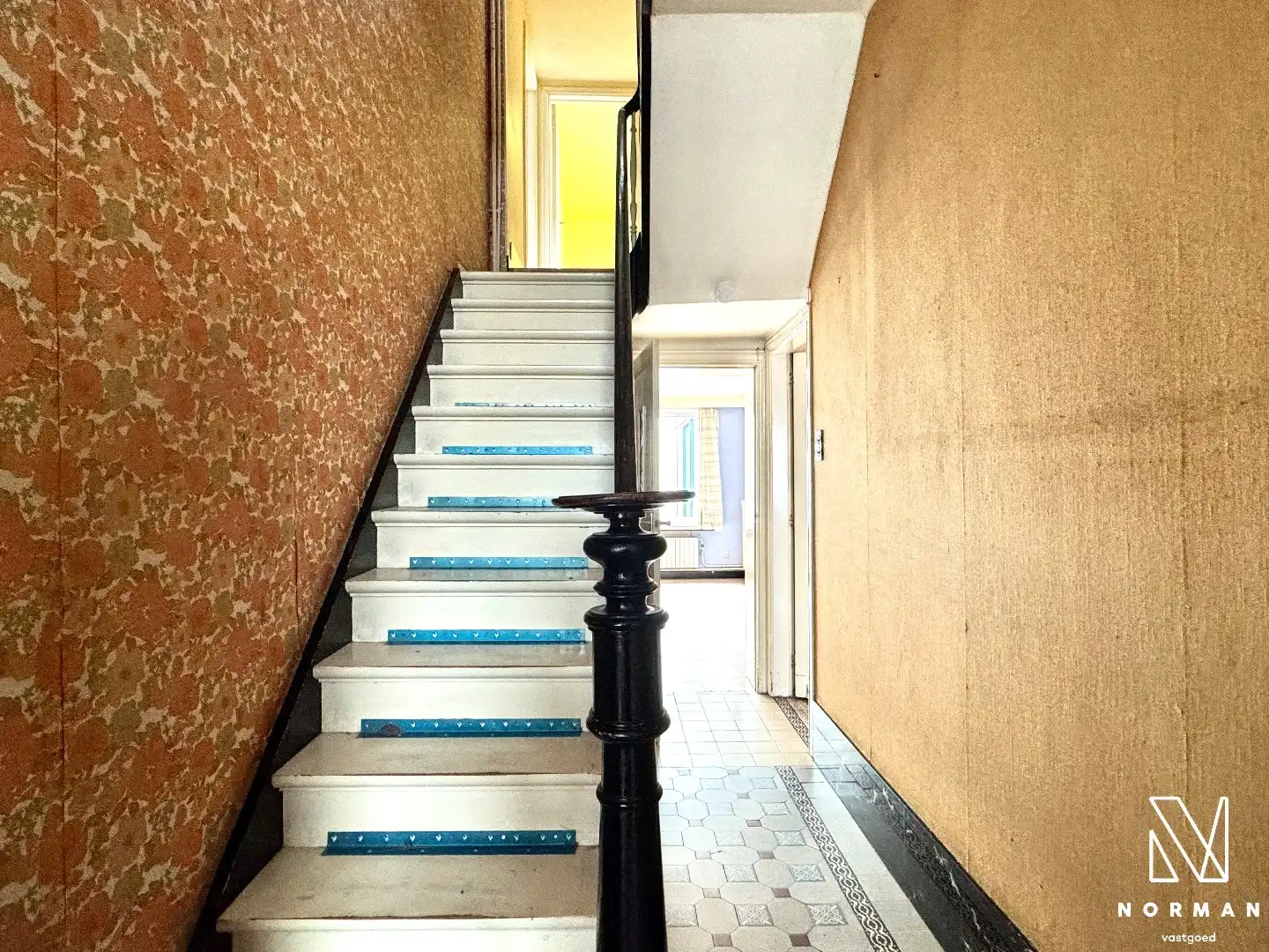 Te renoveren woning met 4 slaapkamers te koop in centrum Kuurne! foto 10