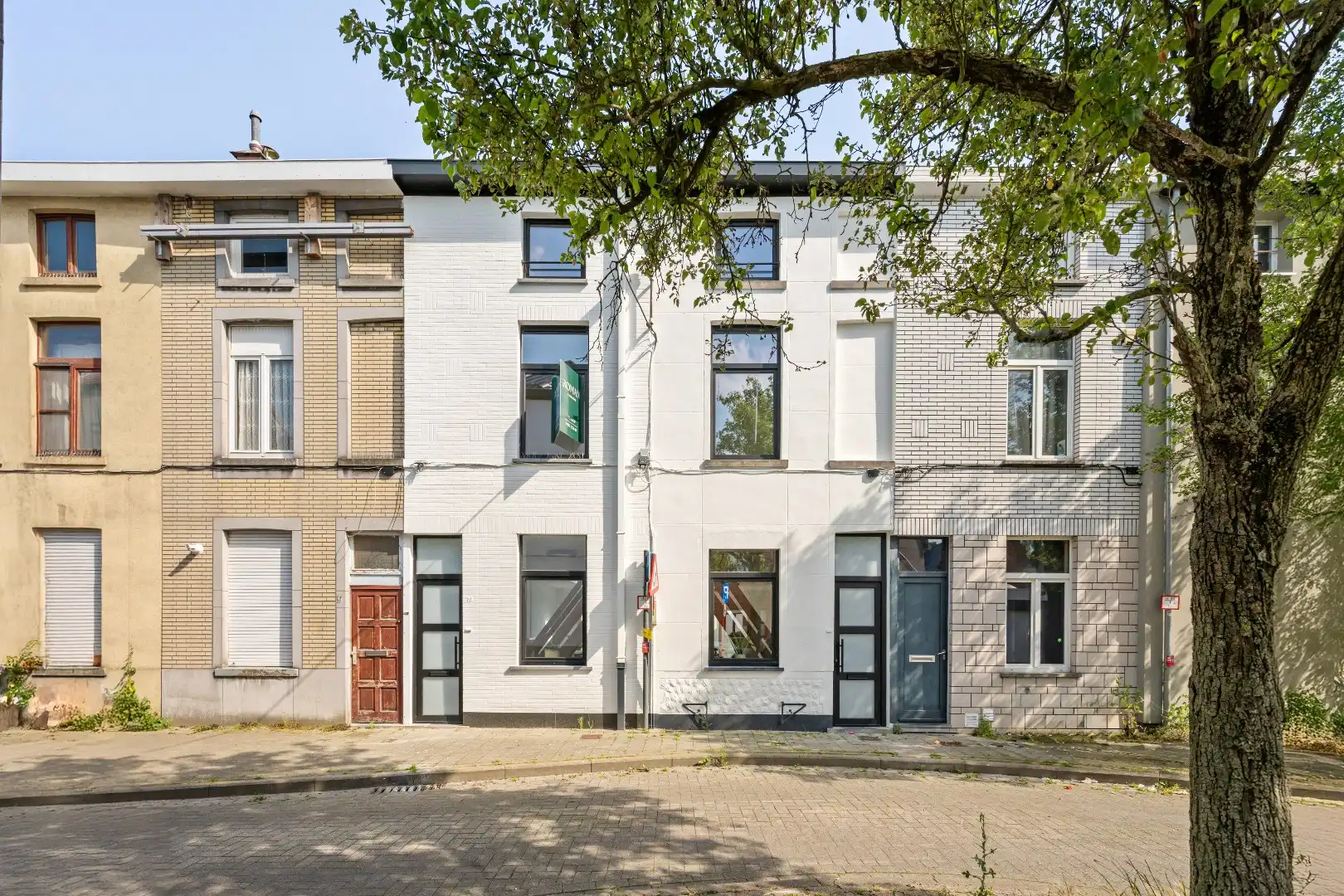Gerenoveerde stadswoning met twee slaapkamers foto 14