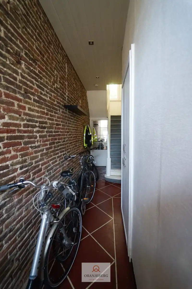 Instapklare rijwoning met 4 slaapkamers! foto 3