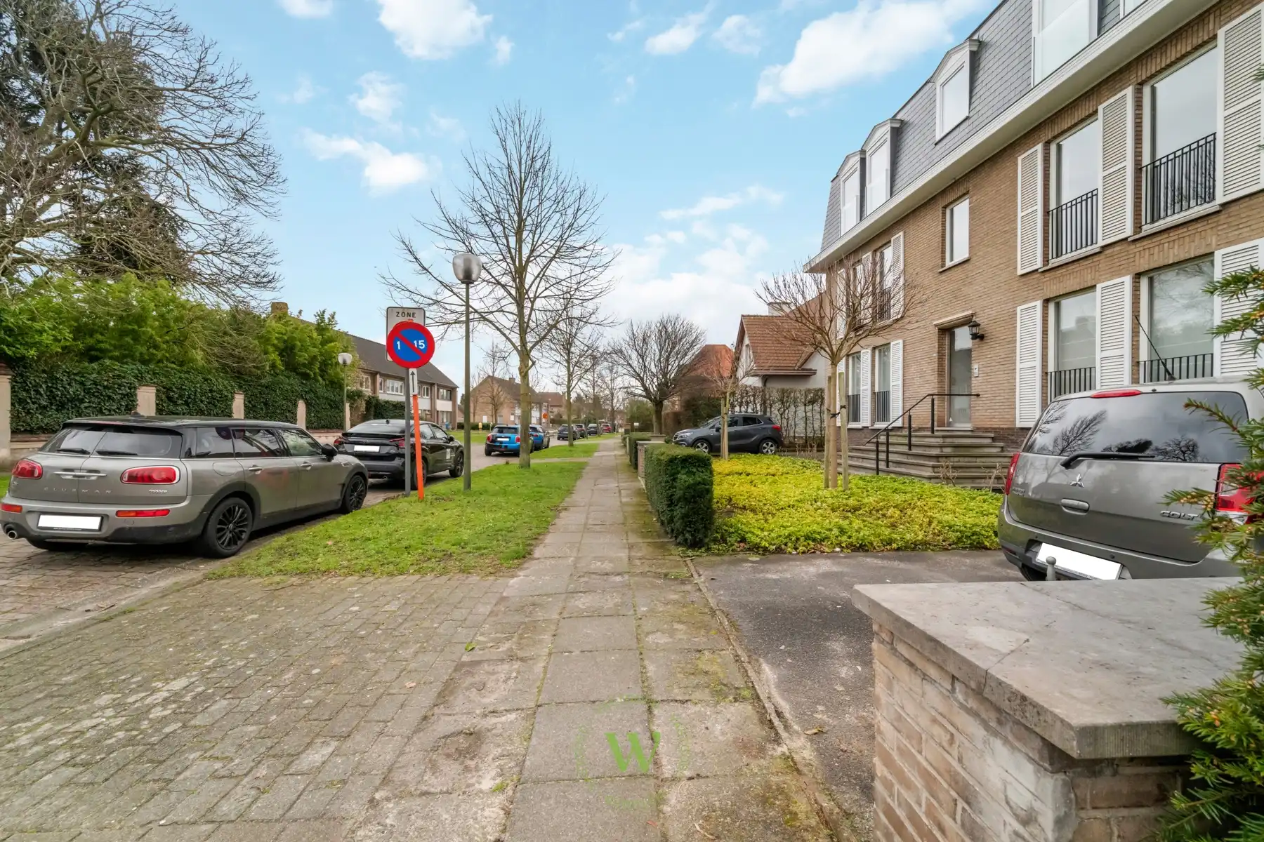 Lichtrijk 3-slaapkamerappartement met 2 garages en berging foto 26