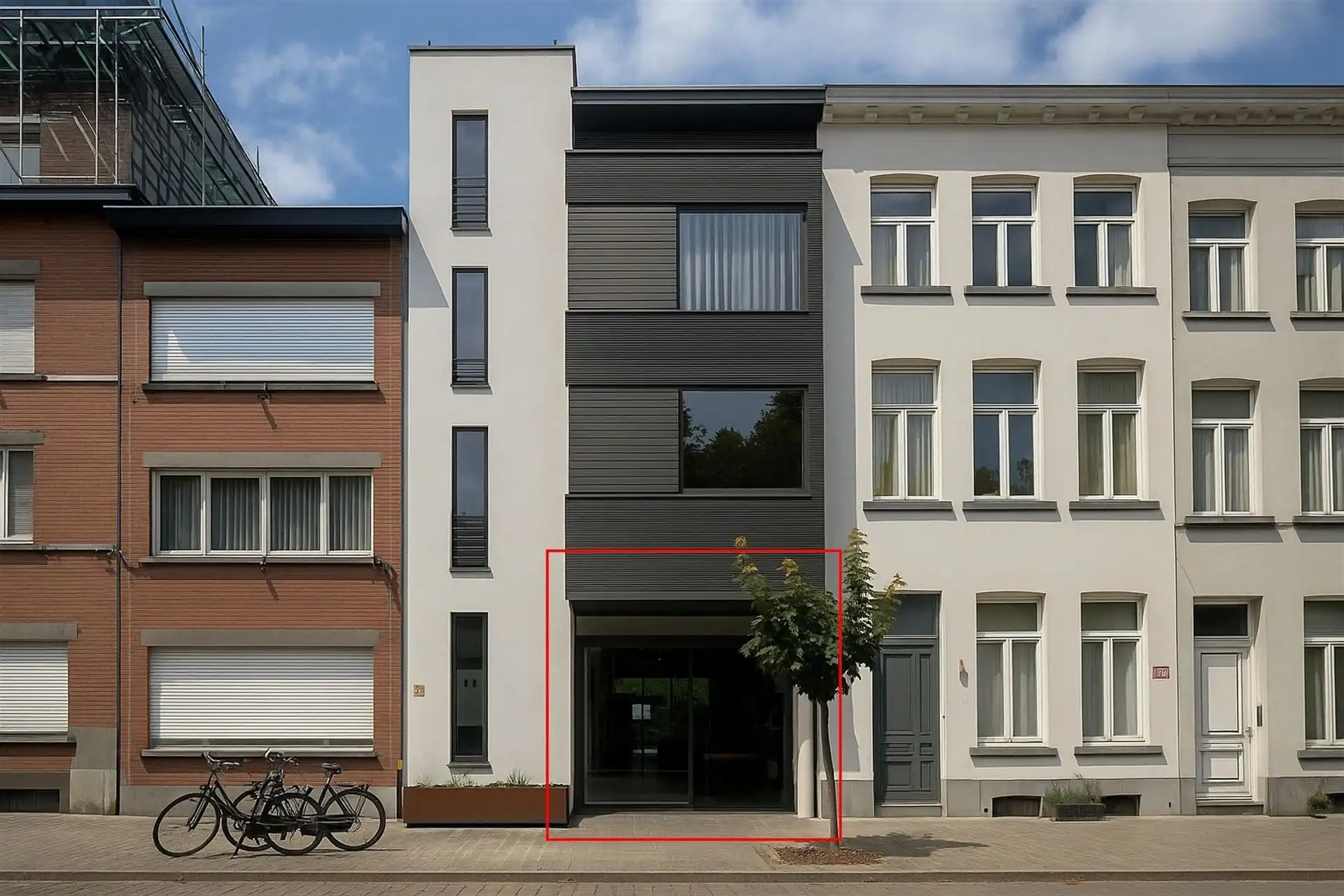 Instapklaar handelsglv met tuin nabij station. foto 2