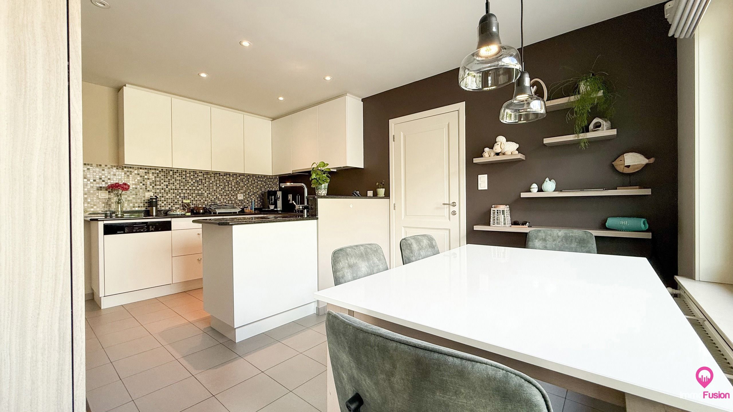 Charmante, instapklare villa in een groene, rustige omgeving! foto 11