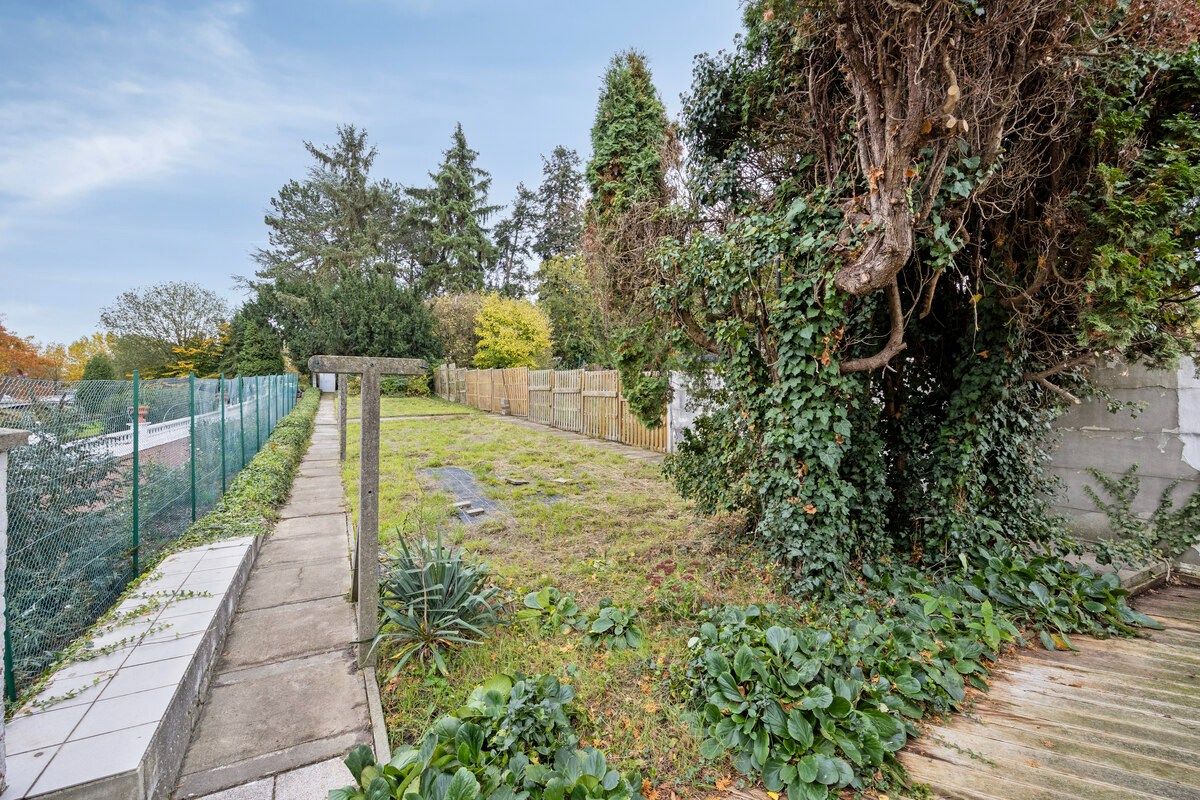 Modernistische woning met ruime indeling en zonnige tuin te Tongeren-Nerem foto 27