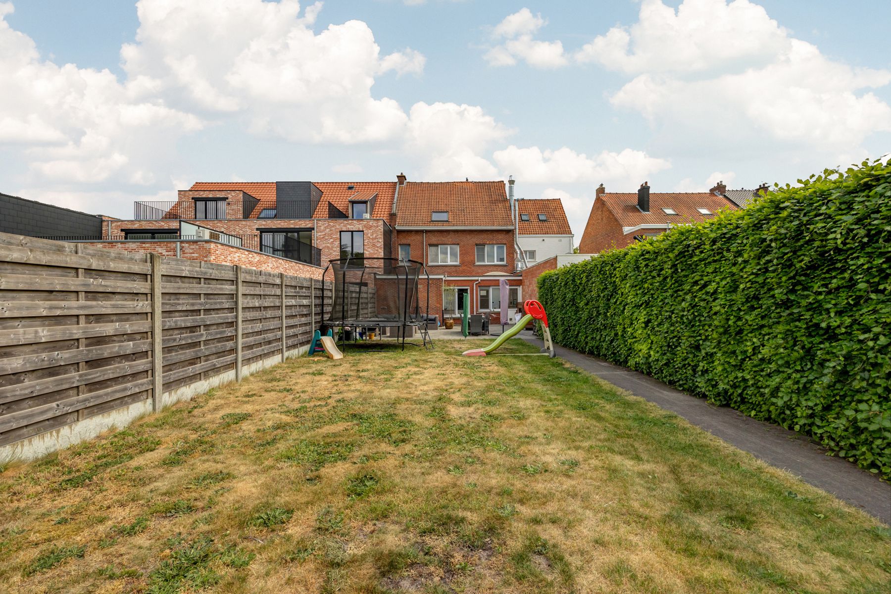 Dorpswoning met 3 à 4 slpks, garage en tuin in Sint Antonius foto 12