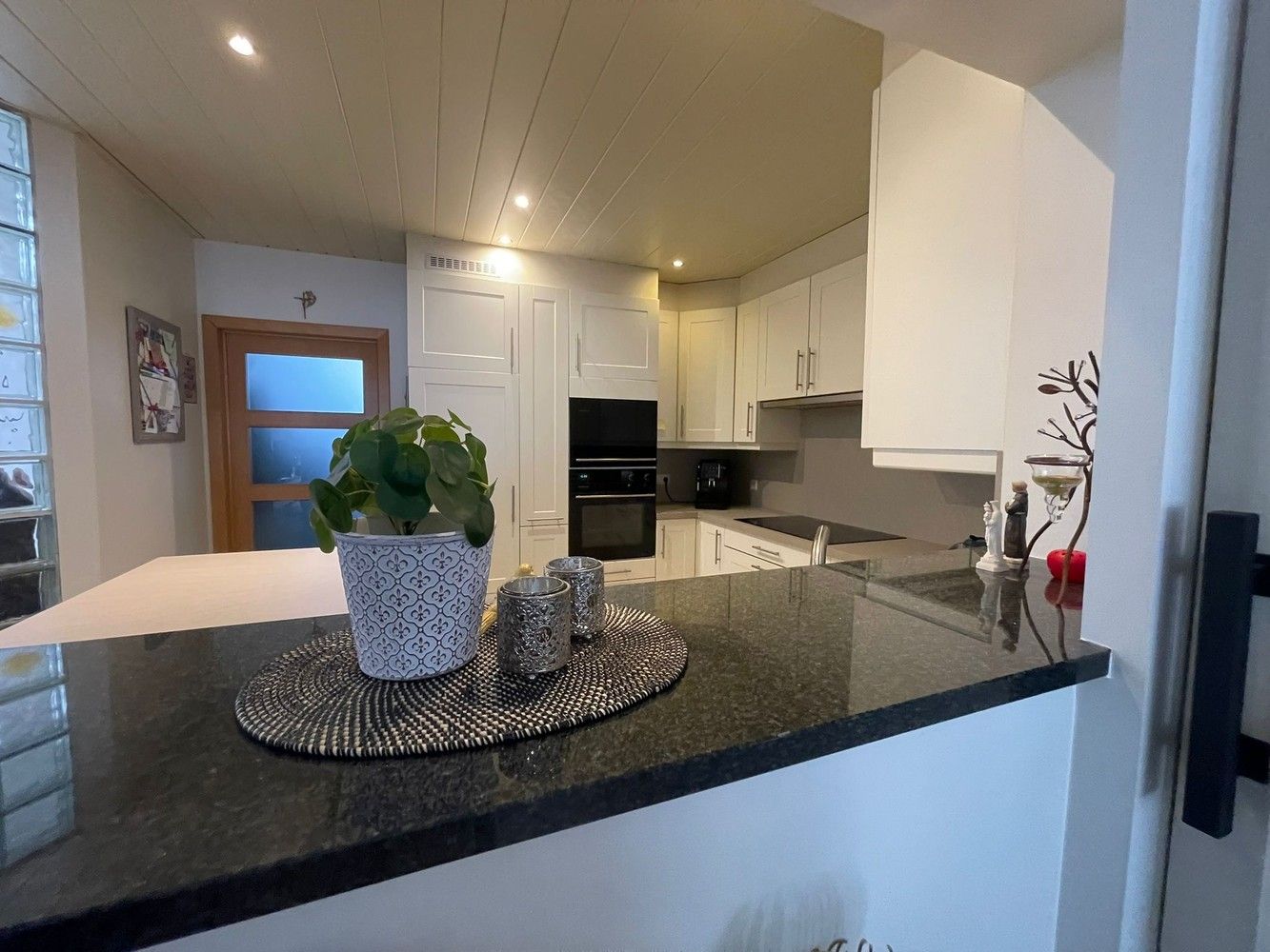 Woning met inpandige garage en tuin foto 13