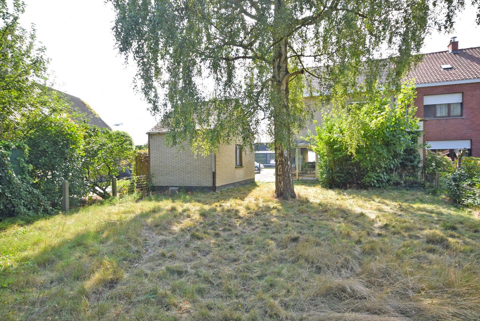 Karaktervolle halfopen bebouwing met ruime tuin te Roeselare foto 15