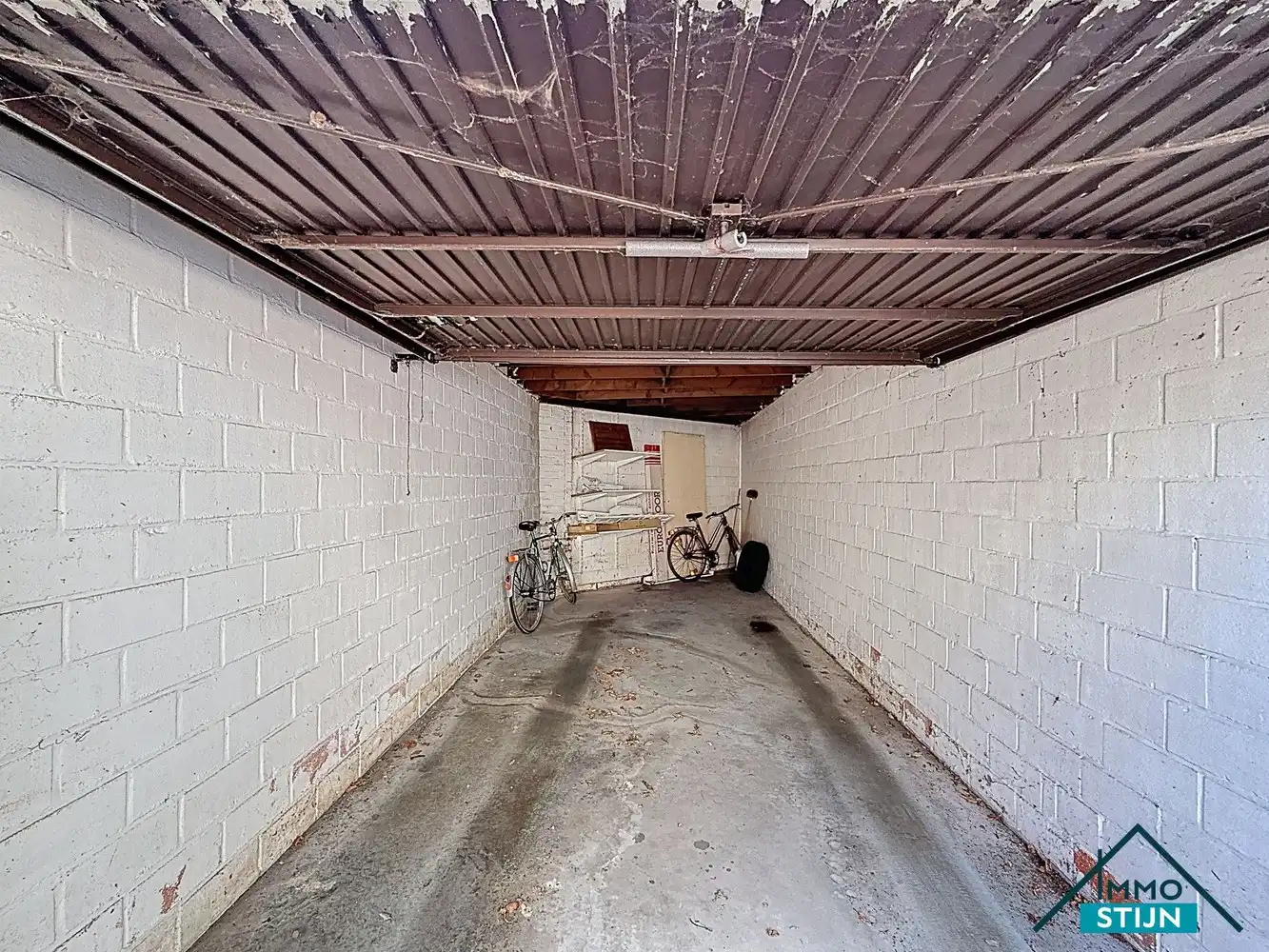 Studio met garage foto 12