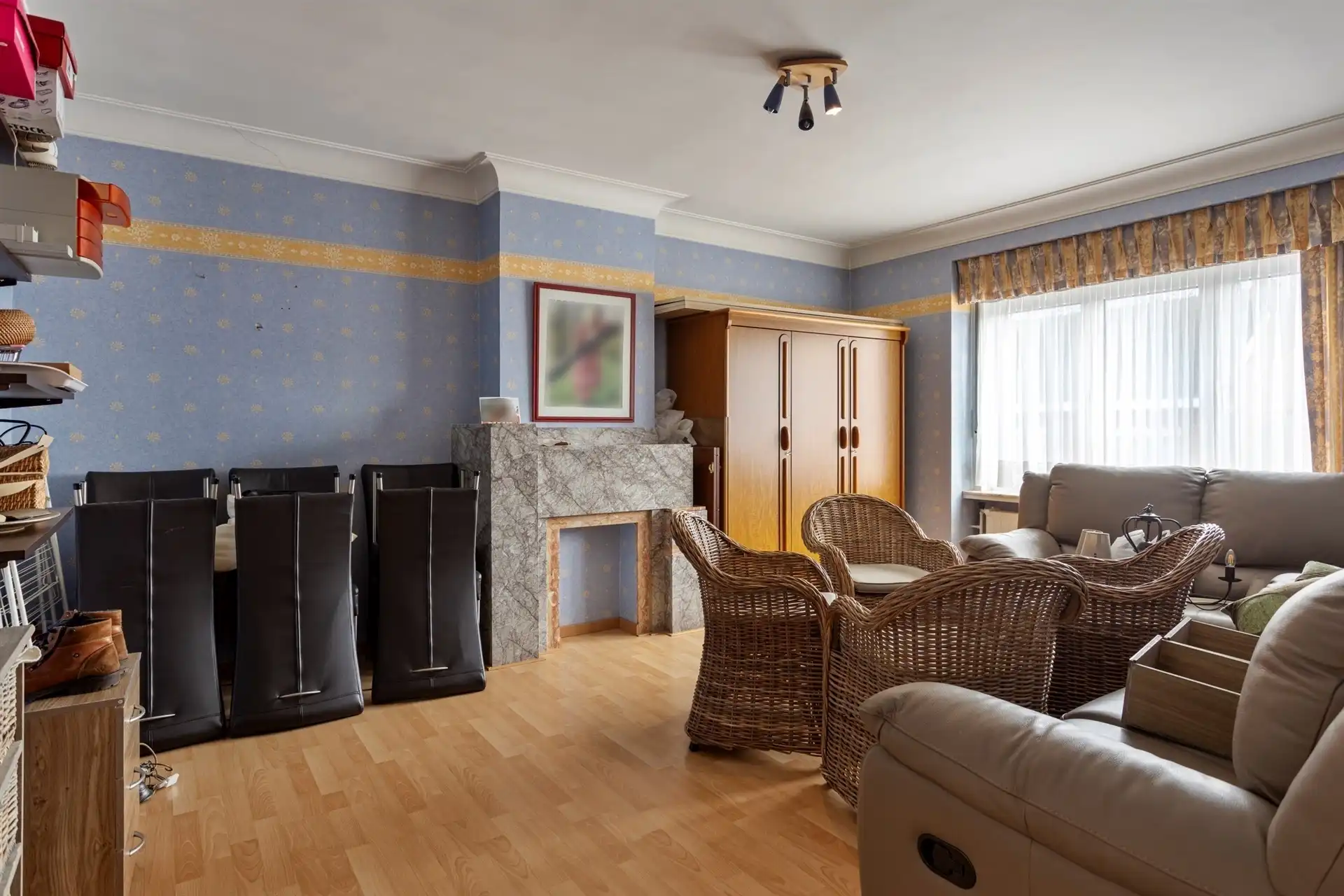 Woning met handelsruimte op commerciële topligging te Mazenzele foto 14