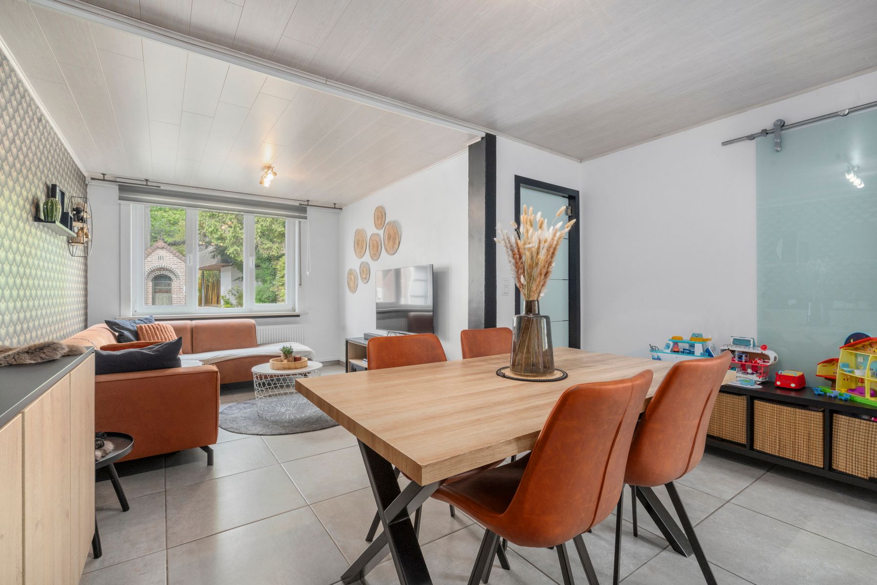 Instapklare woning nabij centrum Schellebelle foto 2