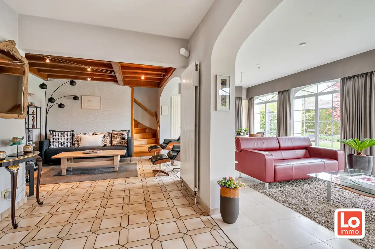 VERKOCHT! Charmante alleenstaande woning met inpandige garage op een zeer goede locatie in Oostakker. foto 9