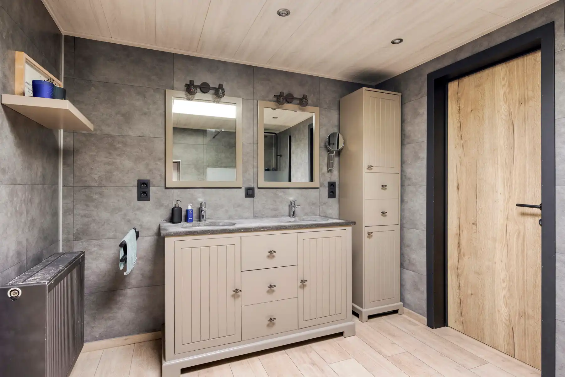 TE KOOP - instapklare halfopen bebouwing met 3 slaapkamers foto 10