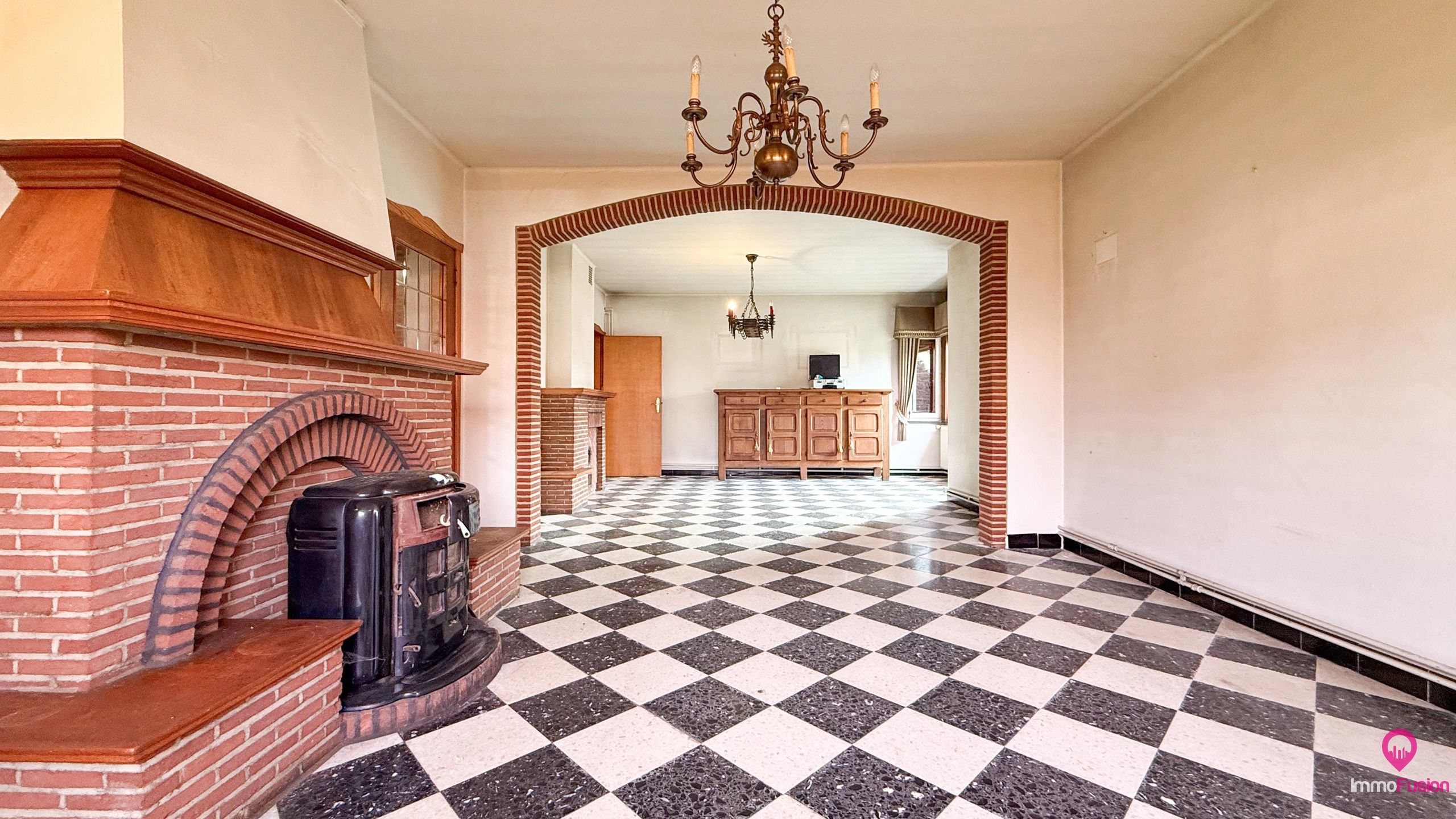 Rustig gelegen woning met 3 slaapkamers en ruim perceel! foto 3