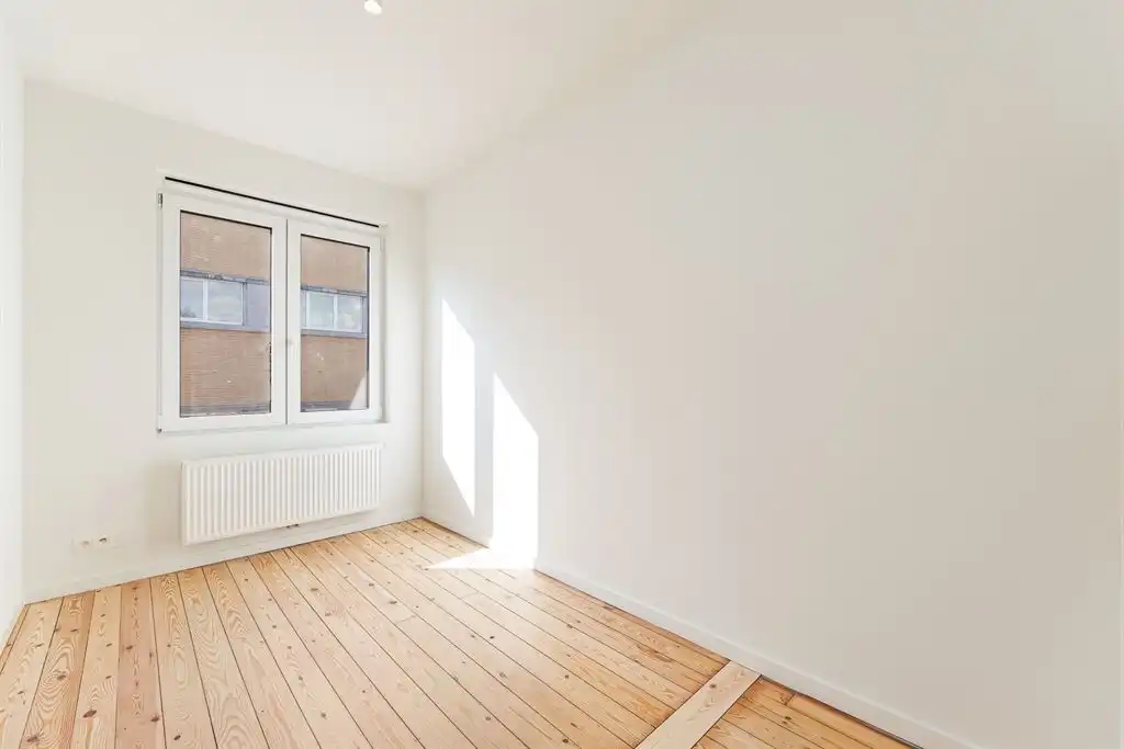 Prachtig gerenoveerd appartement in Deurne-zuid foto 11