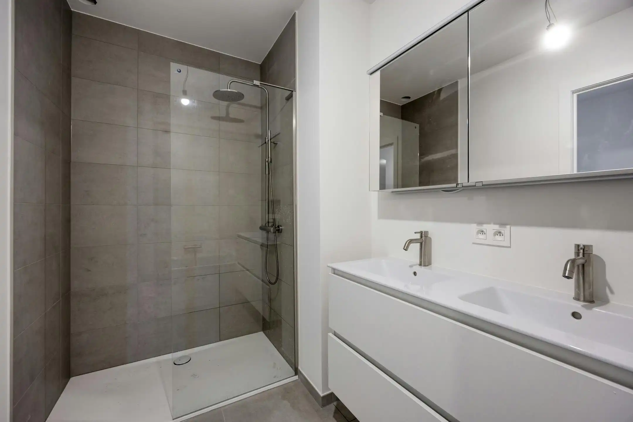 A0103 Rivert nieuwbouwappartement Antwerpen  foto 7