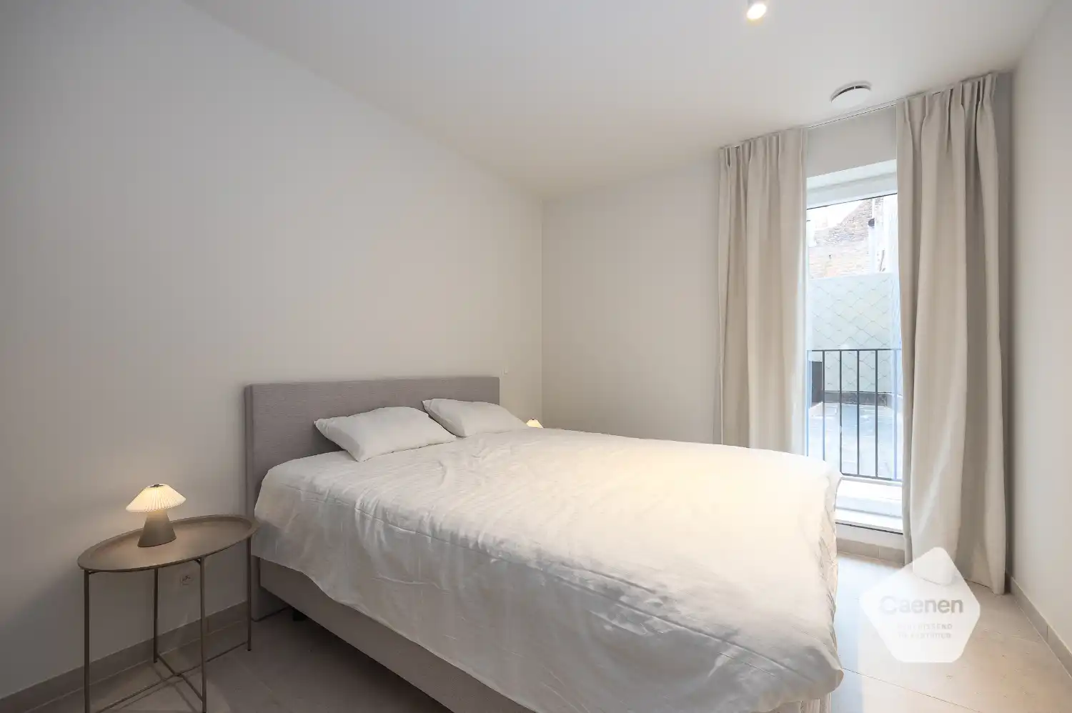 Nieuwbouwappartement met 2 slaapkamers te koop in het hartje van Oostende foto 7