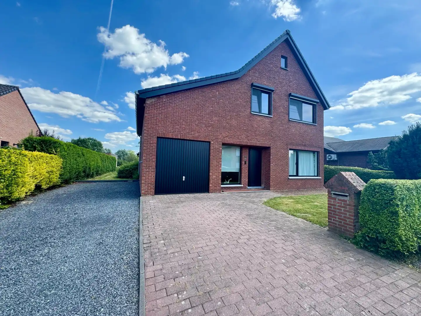 Gerenoveerde vrijstaande woning met 3 slaapkamers te huur foto 2