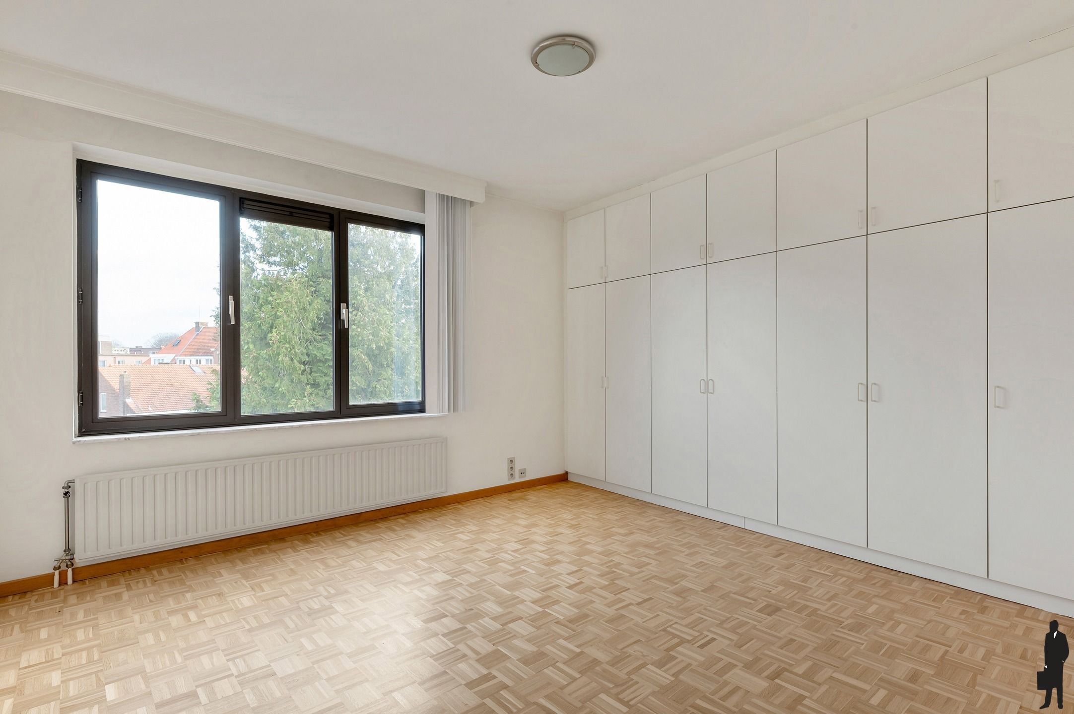 Ruim appartement met 3 slaapkamers pal in het centrum van Brasschaat! foto 9