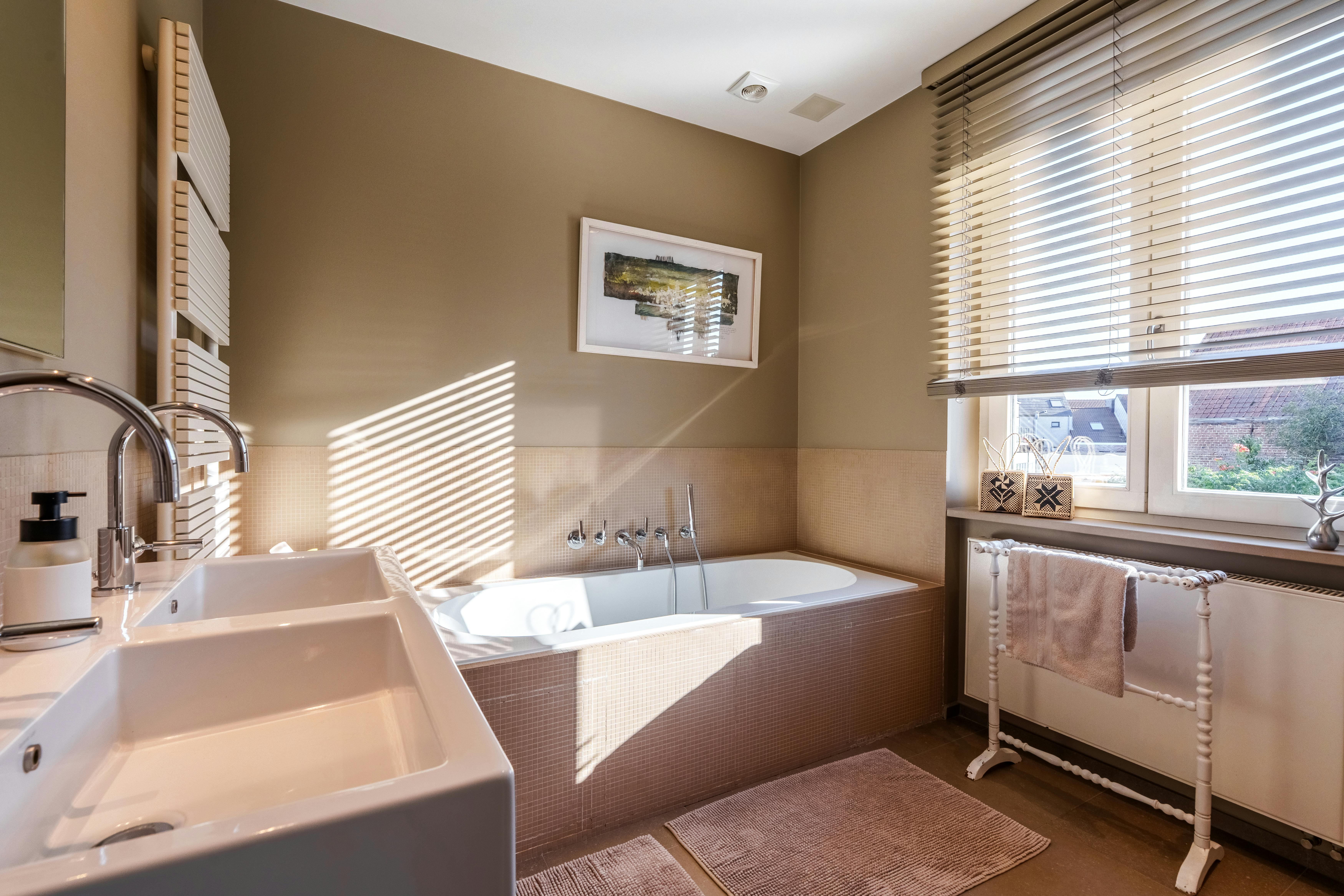 Uitzonderlijke stadswoning met praktijkruimte in Torhout foto 24