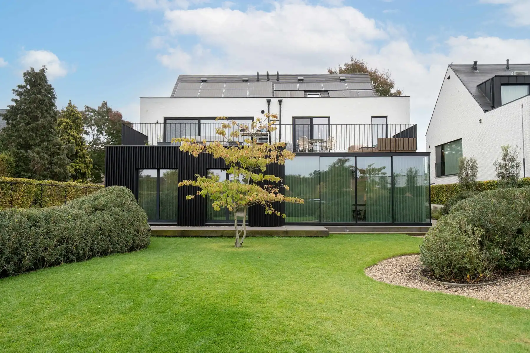 Recent duplex met 2 slpk en eigen inkom foto 6