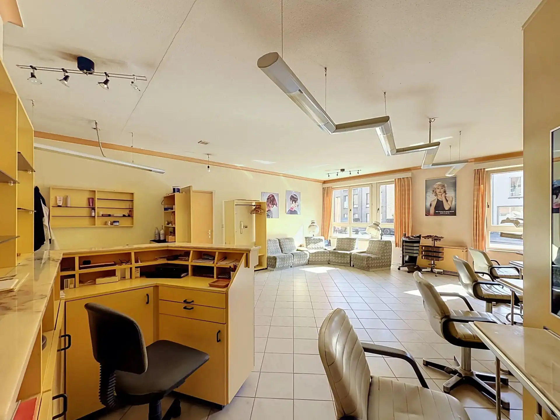 Gelijkvloers appartement in hartje Lommel met staanplaats. foto 9