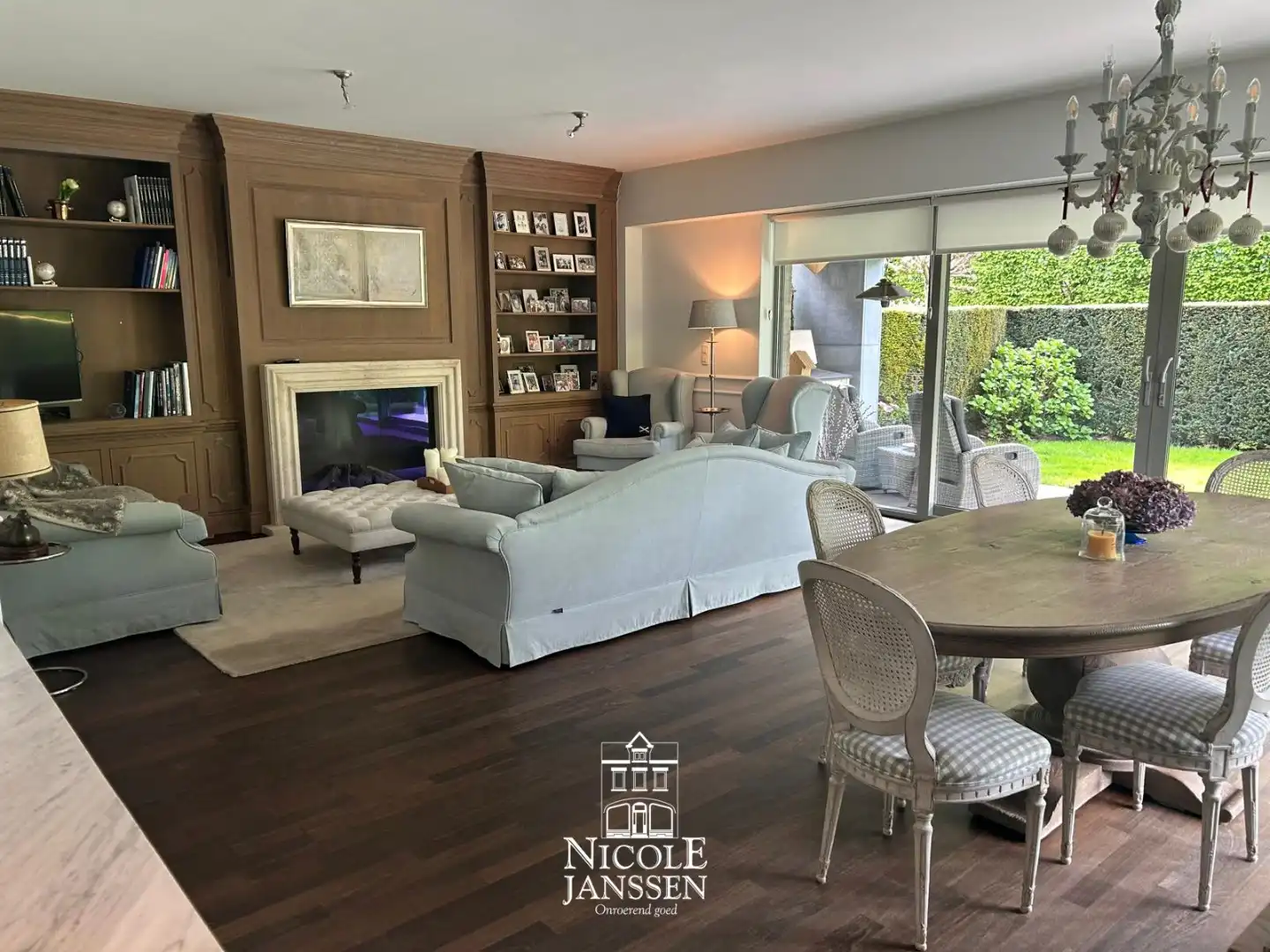 Luxueus appartement  foto {{pictureIndex}}