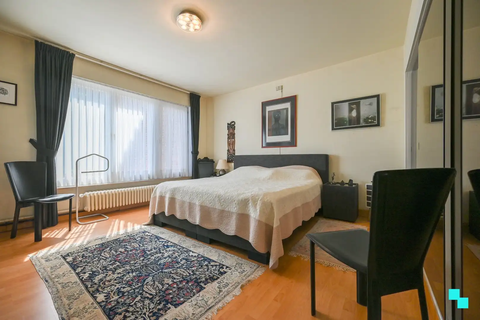Zeer ruime woning met naastliggend interessant perceel te Izegem foto 24